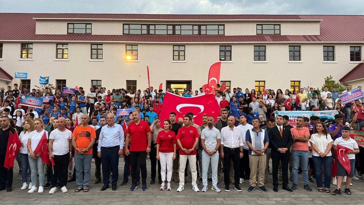 Tunceli'de Türkiye Rafting Şampiyonası ve Süper Kupa Yarışlarının Açılışı Gerçekleşti