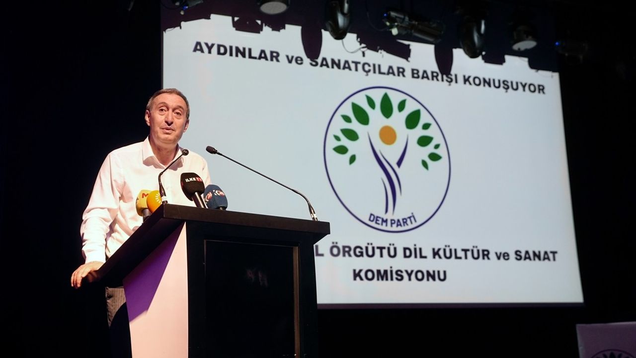 Tuncer Bakırhan'dan Aydınlar ve Sanatçılara Barış Vurgusu