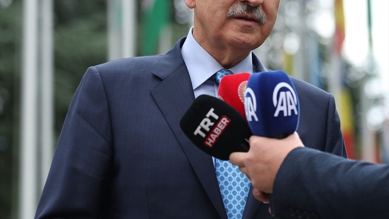 Türkiye'den Uluslararası Mesajlar: TBMM Başkanı Kurtulmuş Cenevre'de Açıklamalarda Bulundu