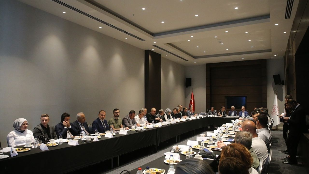Türkiye'nin Turizminde Yeni Hedef: 100 Milyar Dolar