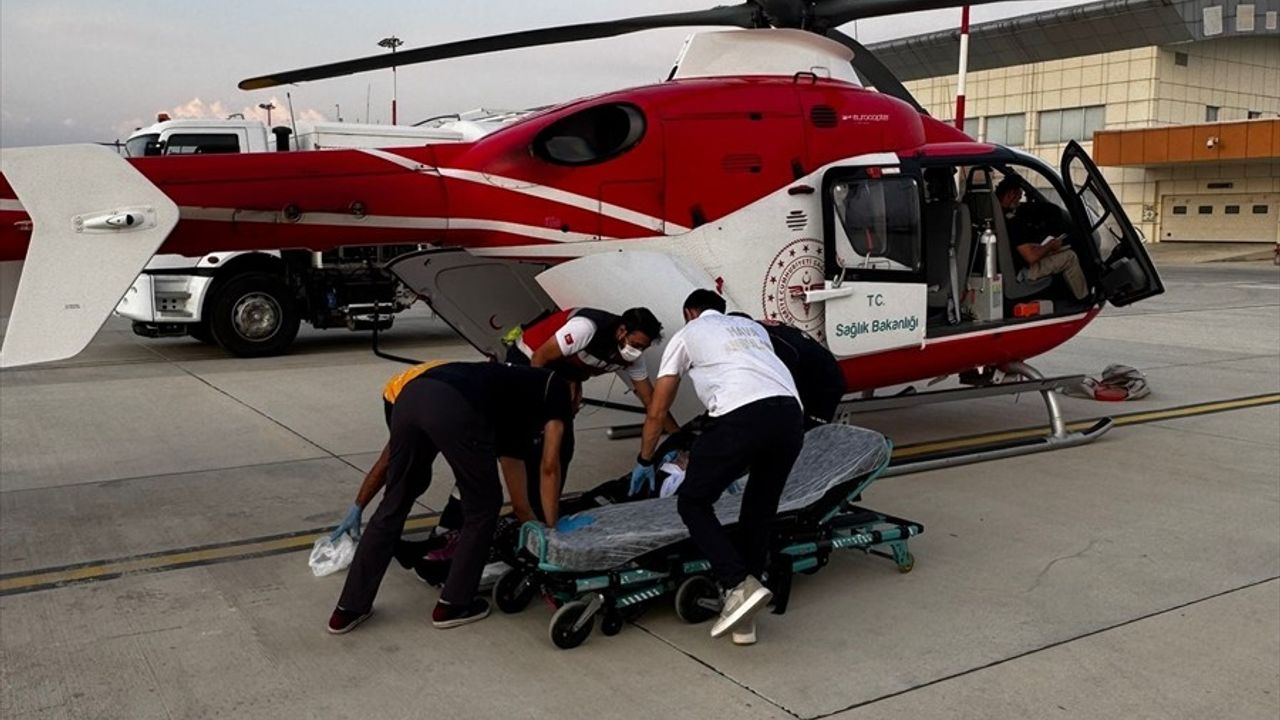 Van'da Akciğer Ödemi Olan Hasta Helikopter ile Hastaneye Sevk Edildi
