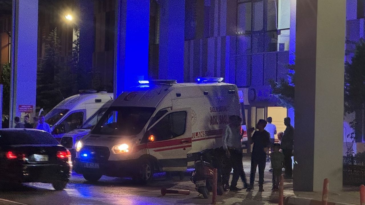 Van'da Silahlı Saldırı: Baba Hayatını Kaybetti, Üç Çocuk Yaralandı
