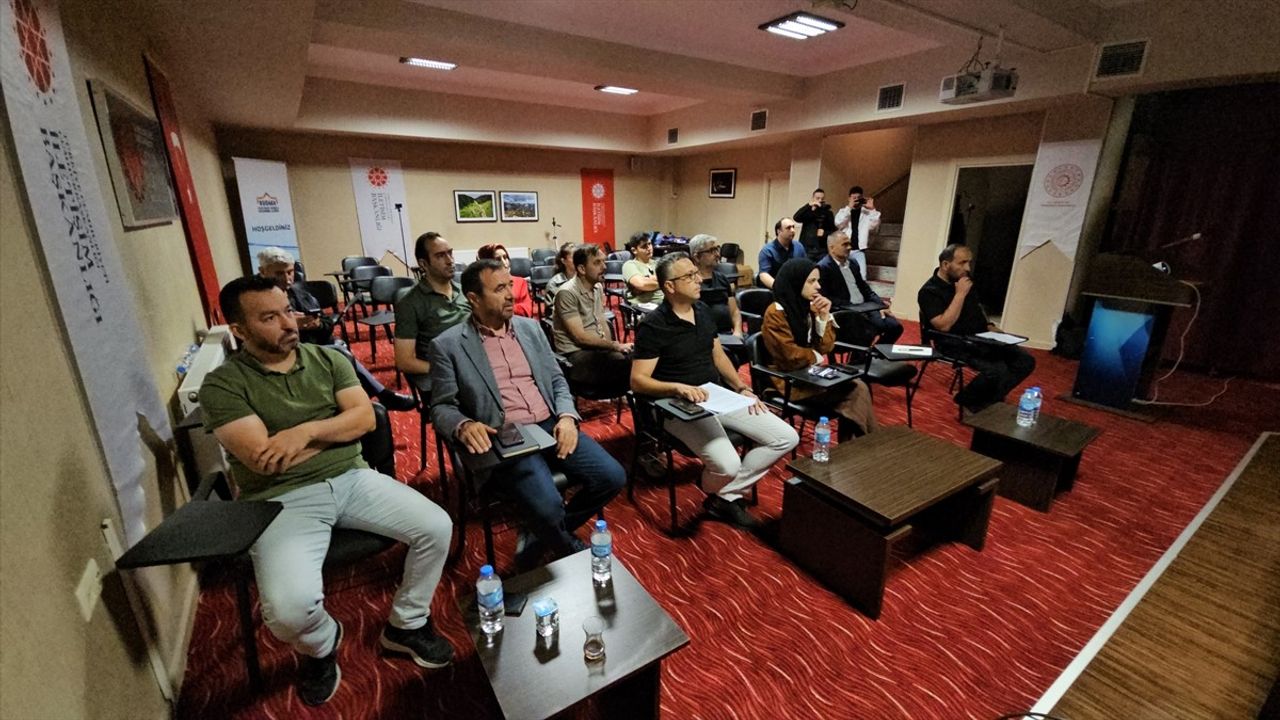 Yapay Zeka Destekli Medya Uzmanlığı Eğitimi Erzincan'da Gerçekleşti