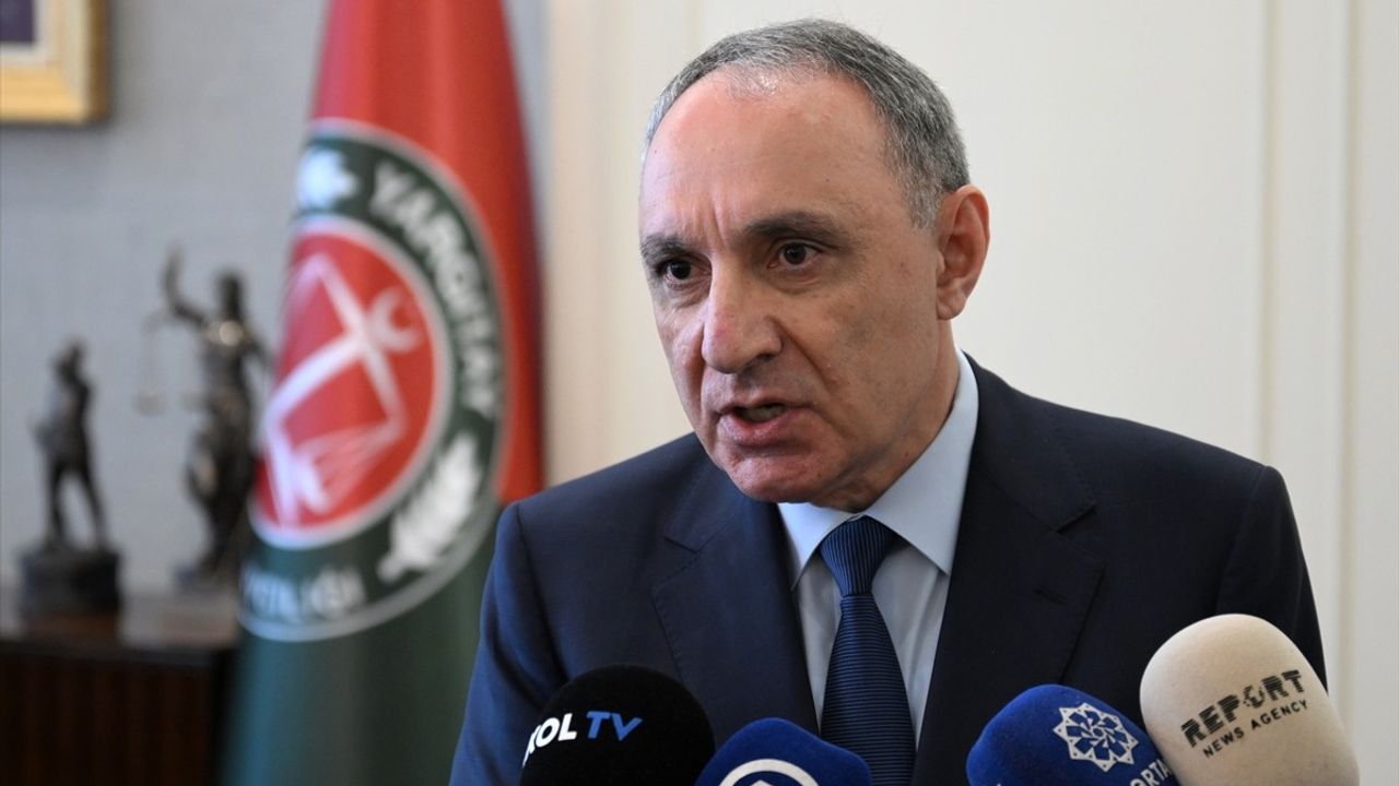 Yargıtay Başsavcısı Şentürk, Azerbaycan Başsavcısı Aliyev'i Kabul Etti