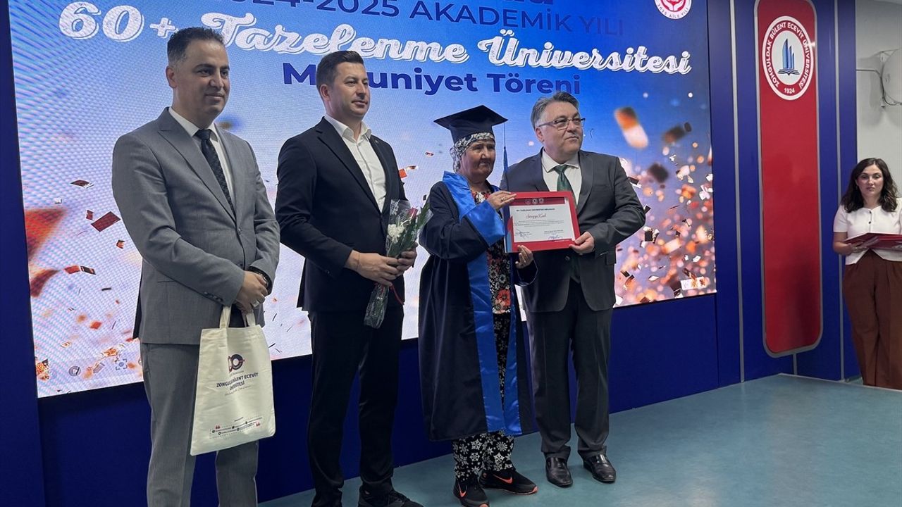 Zonguldak'ta Tazelenme Üniversitesi Mezuniyet Töreni