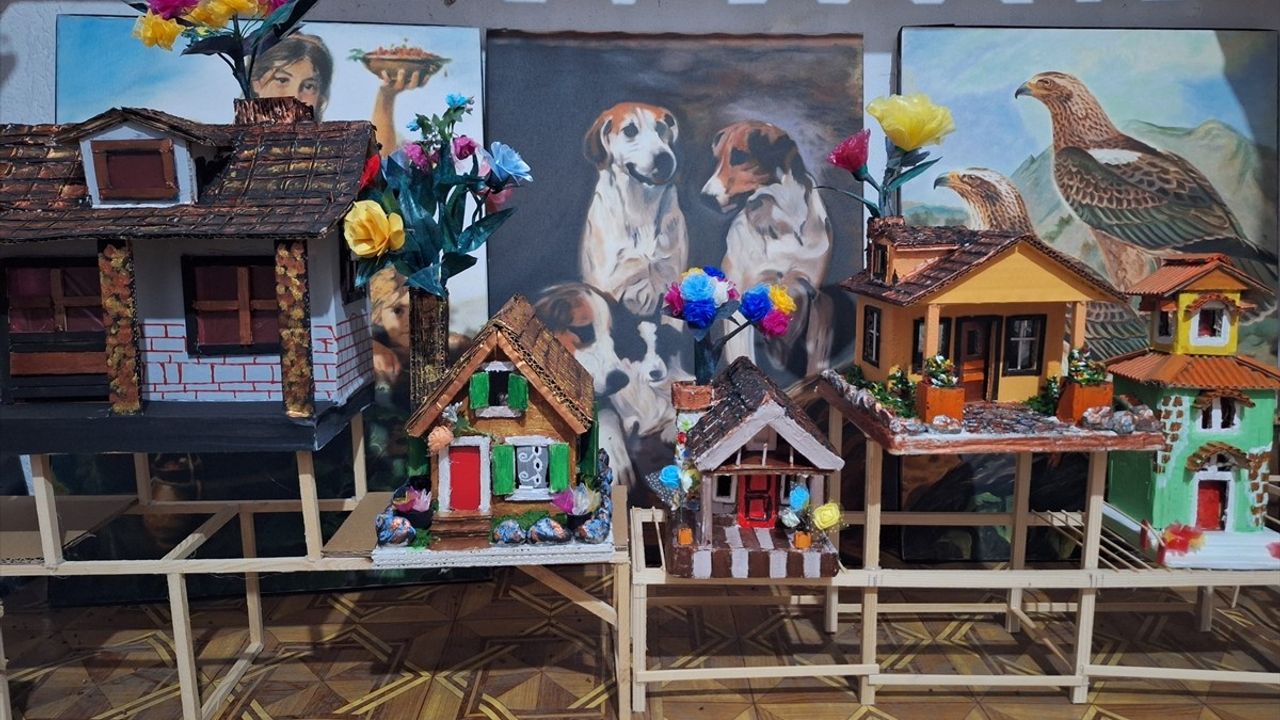 Zonguldaklı Emekli İşçi 15 Yıldır Resim Yapıyor