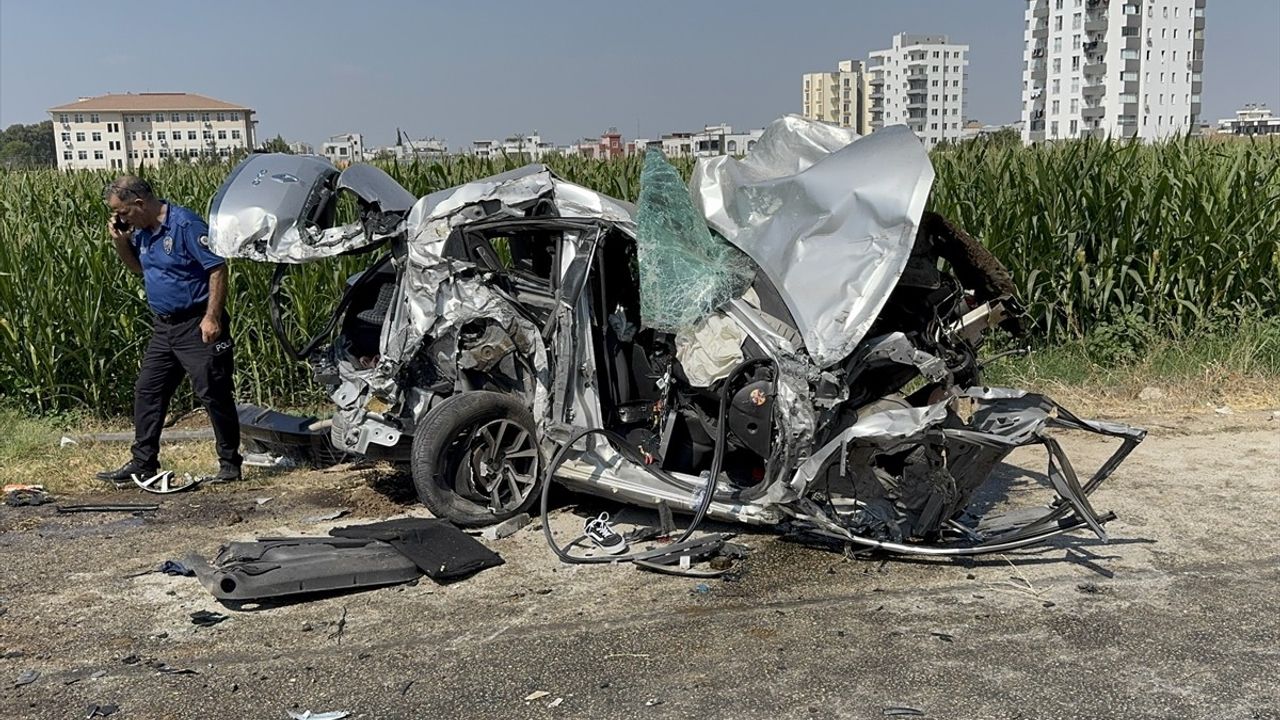 Adana'da Trafik Kazası: Tanker İki Araca Çarptı