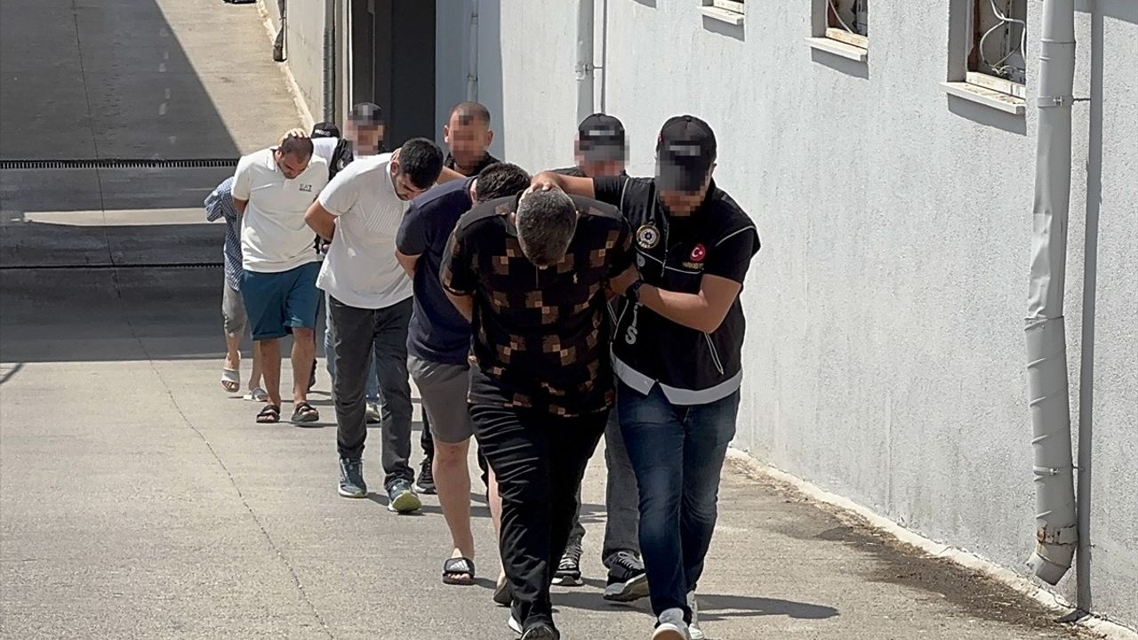 Adana'da Uyuşturucu Operasyonu: 6 Zanlı Tutuklandı