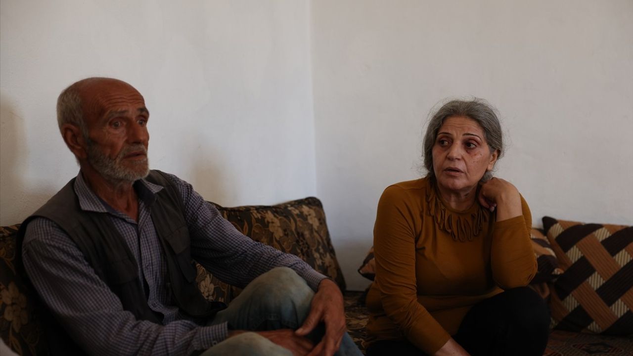Afrinli Aileler Evlerine Dönmenin Sevincini Yaşıyor