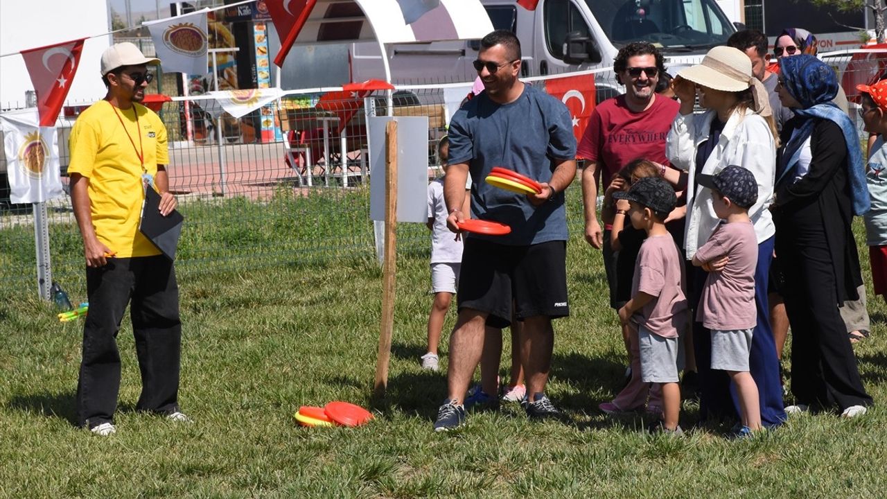Afyonkarahisar'da 110 Aile Eğlenceli Kamp Deneyimi Yaşadı