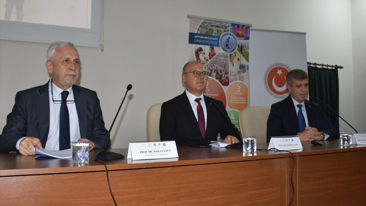 Afyonkarahisar'da Büyük Taarruz Paneli Gerçekleşti
