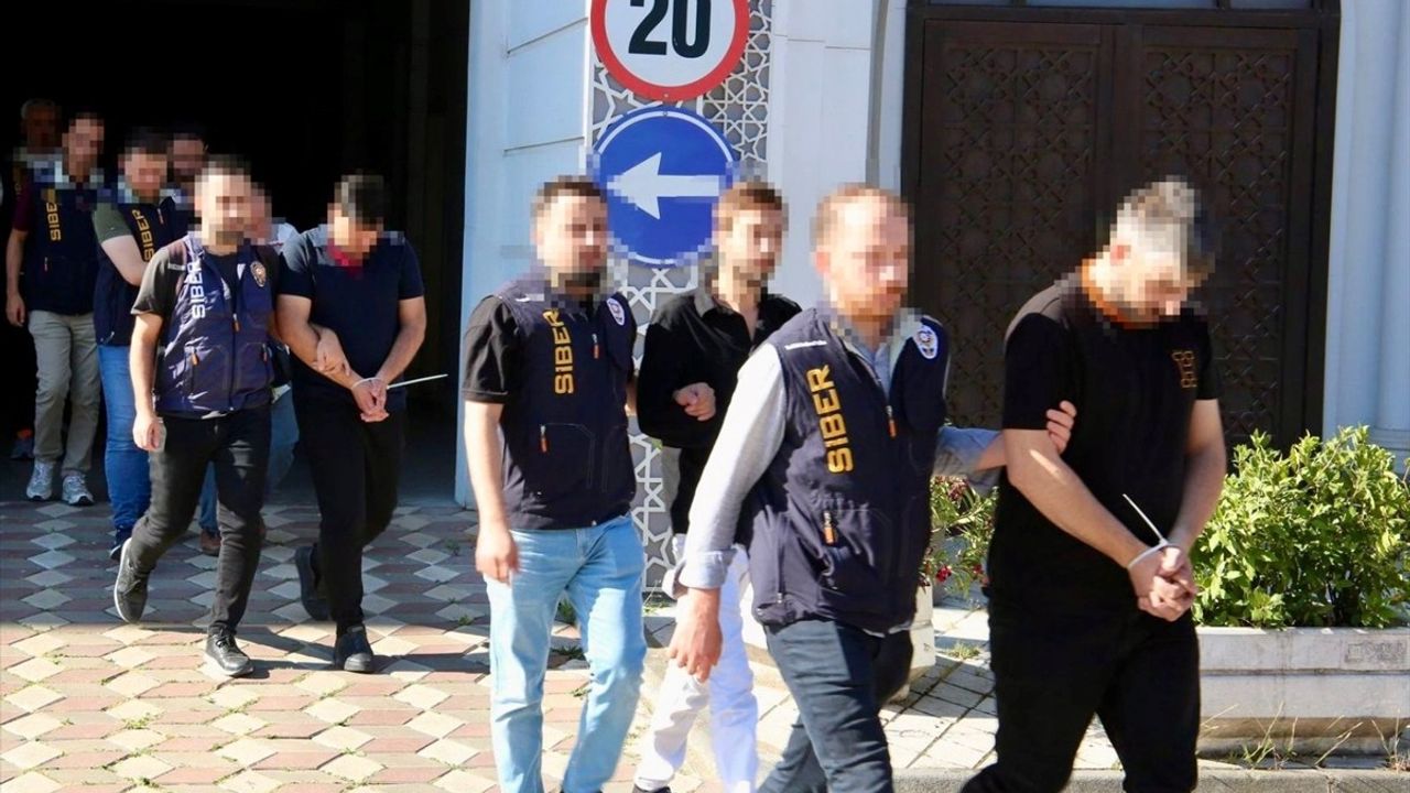 Afyonkarahisar'da Dolandırıcılık Operasyonu: 2 Tutuklama