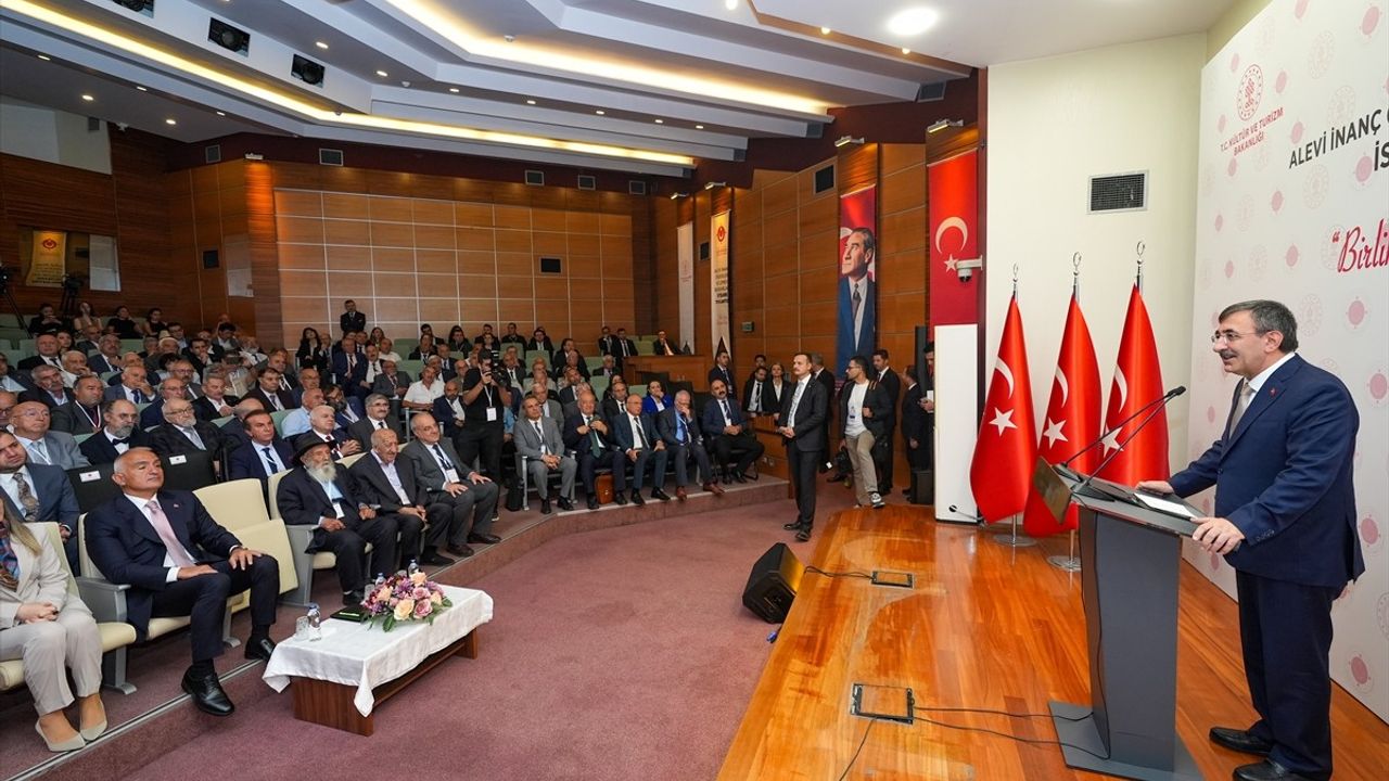 Alevi İnanç Önderleri ve Cemevi Başkanları İstişare Toplantısı