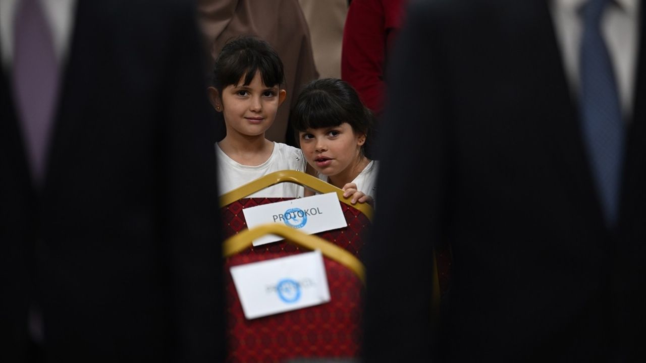 Ankara'da Filistinli Öğrencilerin Yaz Okulu Kapanış Programı