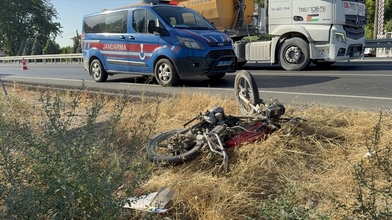 Aydın'da Trafik Kazası: Kamyonet Sürücüsü Tutuklandı