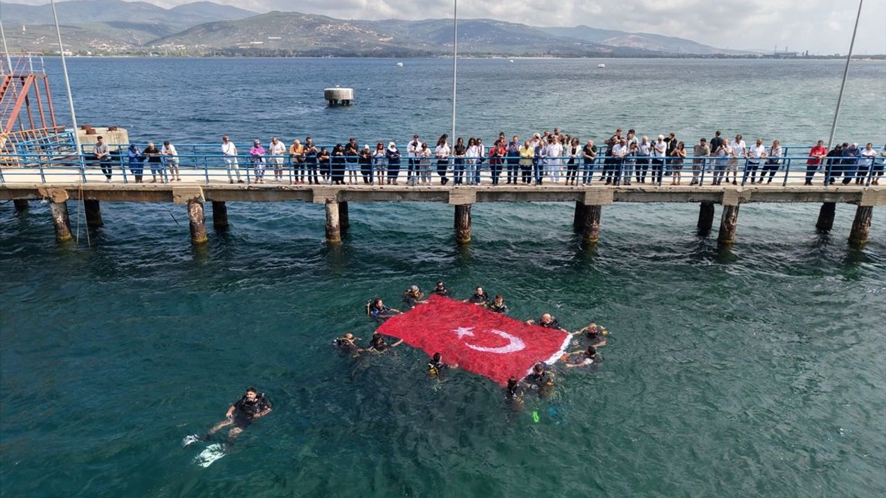 Bağcılar'dan Engelli Sporculara Su Altı Dalışı Etkinliği