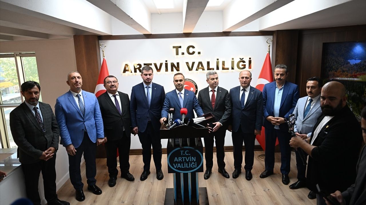 Bakan Kacır Artvin'de Türkiye Yüzyılı Vurgusu Yaptı