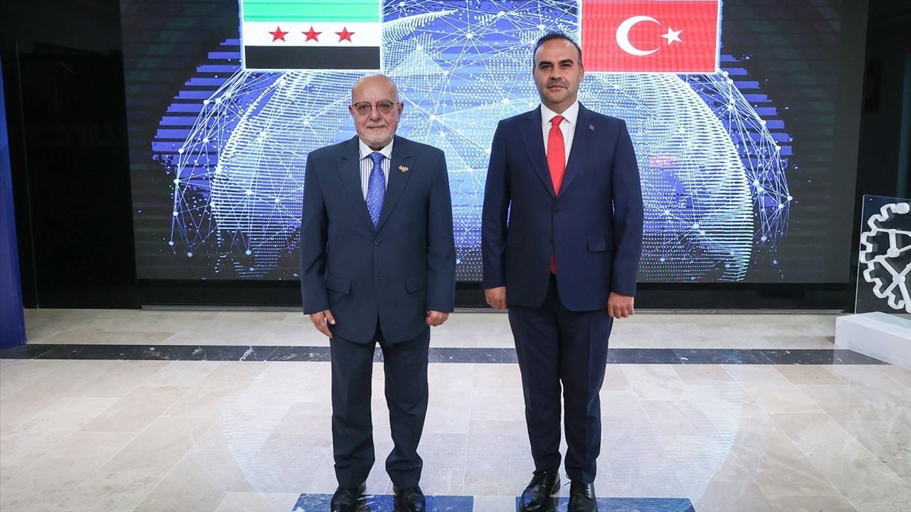 Bakan Kacır, Suriye'den Gelen Heyeti Ağırladı