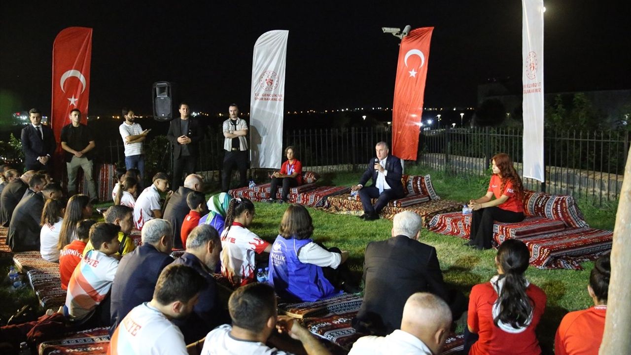 Bakan Osman Aşkın Bak'tan Diyarbakır'da Gençlik Buluşması