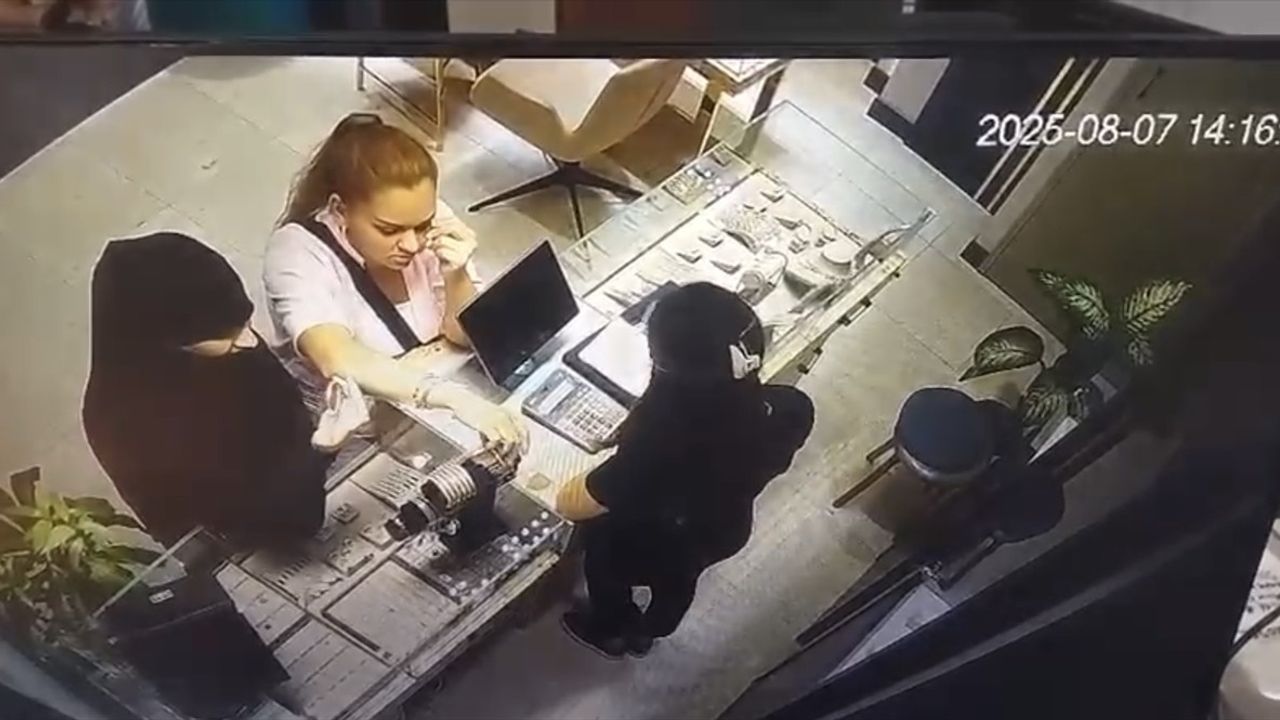 Balıkesir'de Kuyumcuda Tırnakçılık Yöntemiyle Hırsızlık