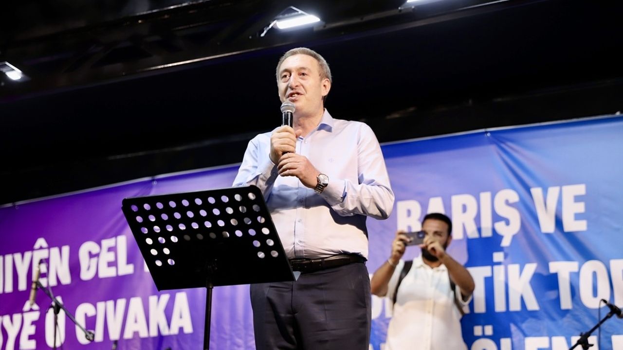 Barış ve Demokratik Toplum Mitingi: Tuncer Bakırhan Van'da