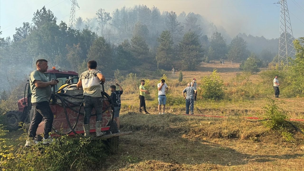 Bartın’da Orman Yangınına Müdahale Devam Ediyor