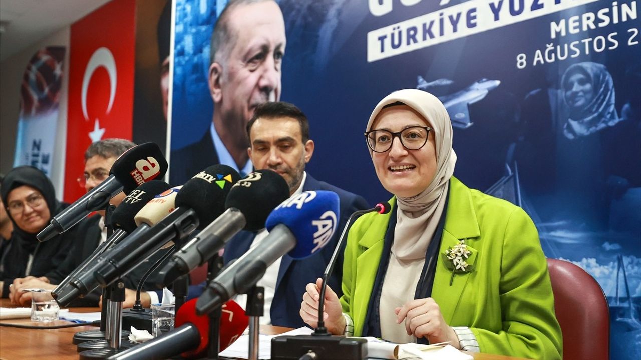 Belgin Uygur'dan Mersin'de Terörsüz Türkiye Vurgusu