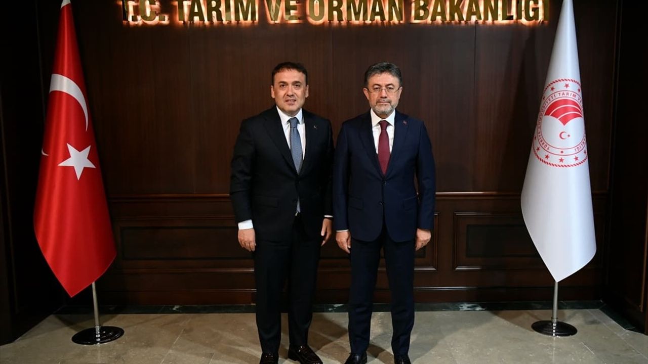 Bilecik Valisi Faik Oktay Sözer, Tarım ve Orman Bakanı İbrahim Yumaklı'yı Ziyaret Etti