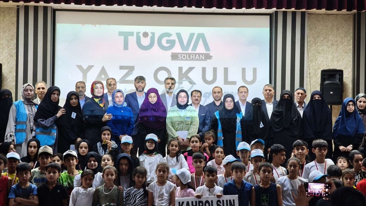 Bingöl'de TÜGVA Yaz Okulu Kapanış Programı Düzenlendi