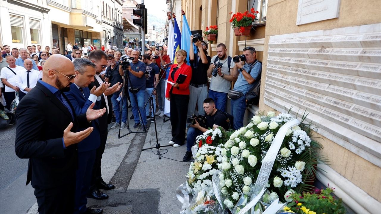 Bosna Hersek'te 30 Yıl Sonra Markale Katliamı Anıldı