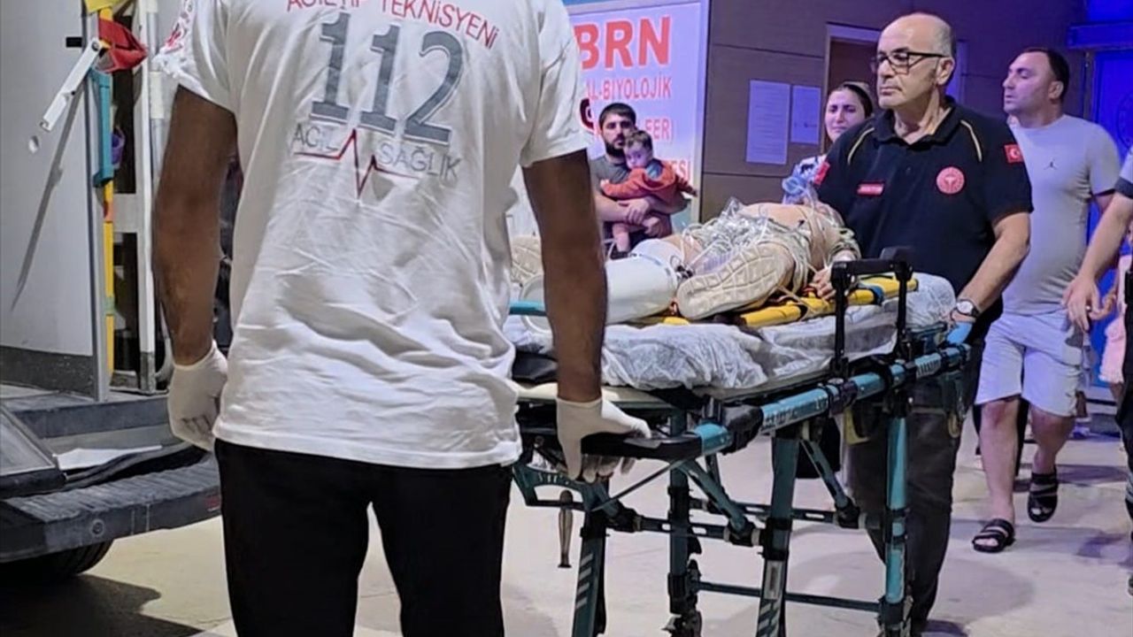 Bursa'da 6 Yaşındaki Bisikletli Çocuk, Otomobil Kazasında Ağır Yaralandı