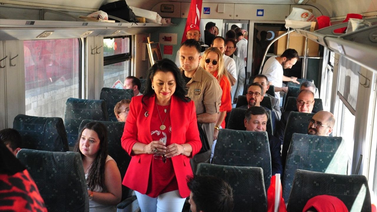 Büyük Zafer'in İzinde: Dumlupınar'a Özel Tren Yolculuğu