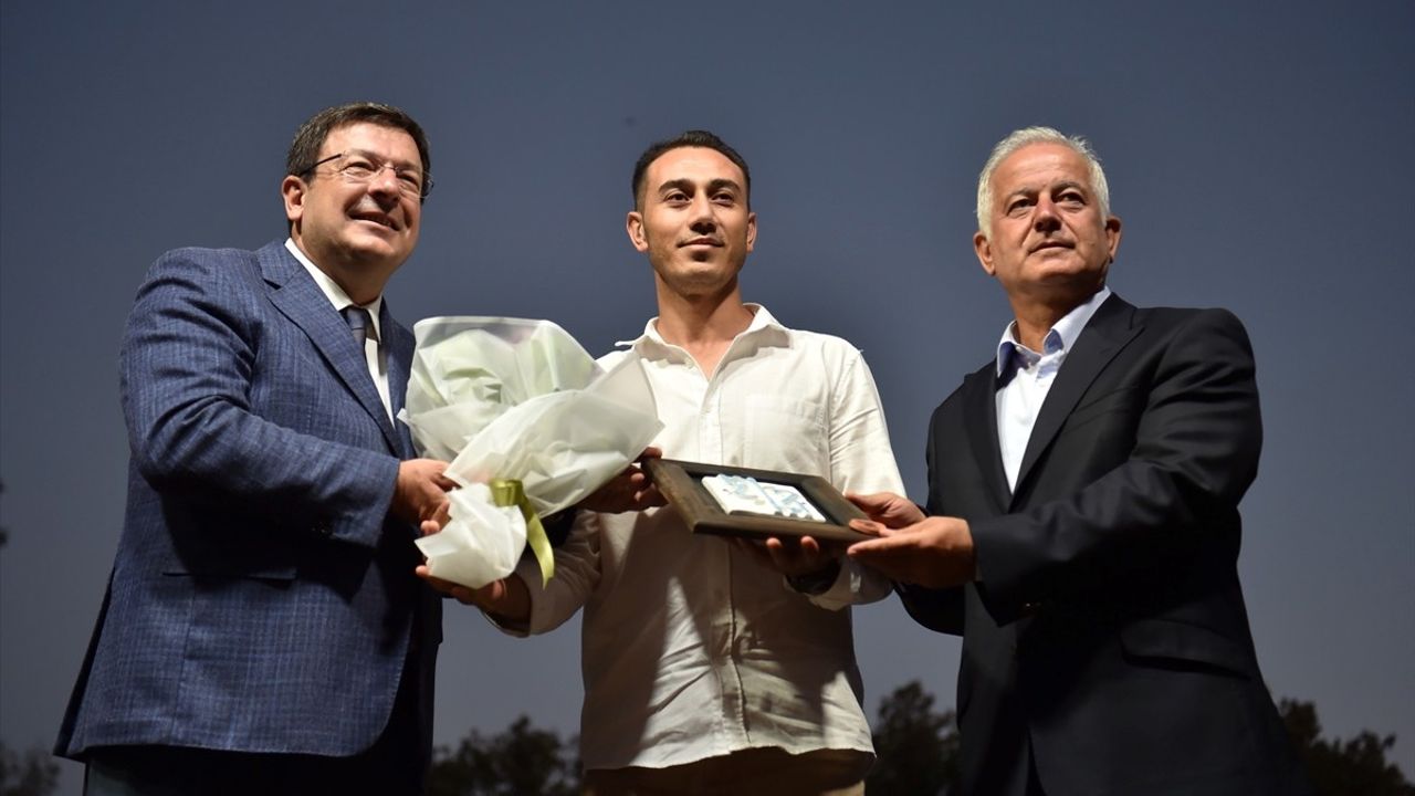 Çanakkale'de 62. Uluslararası Troia Festivali Başladı
