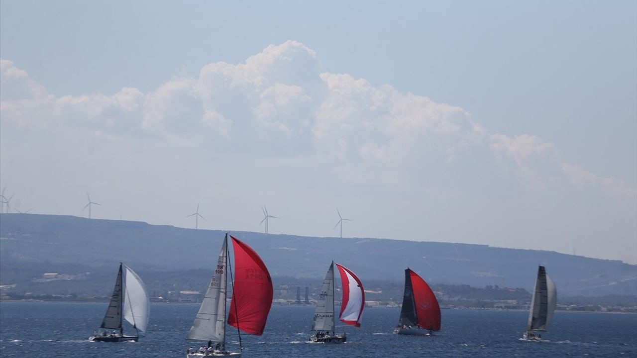 Çanakkale Zafer Kupası'nda Yelken Heyecanı