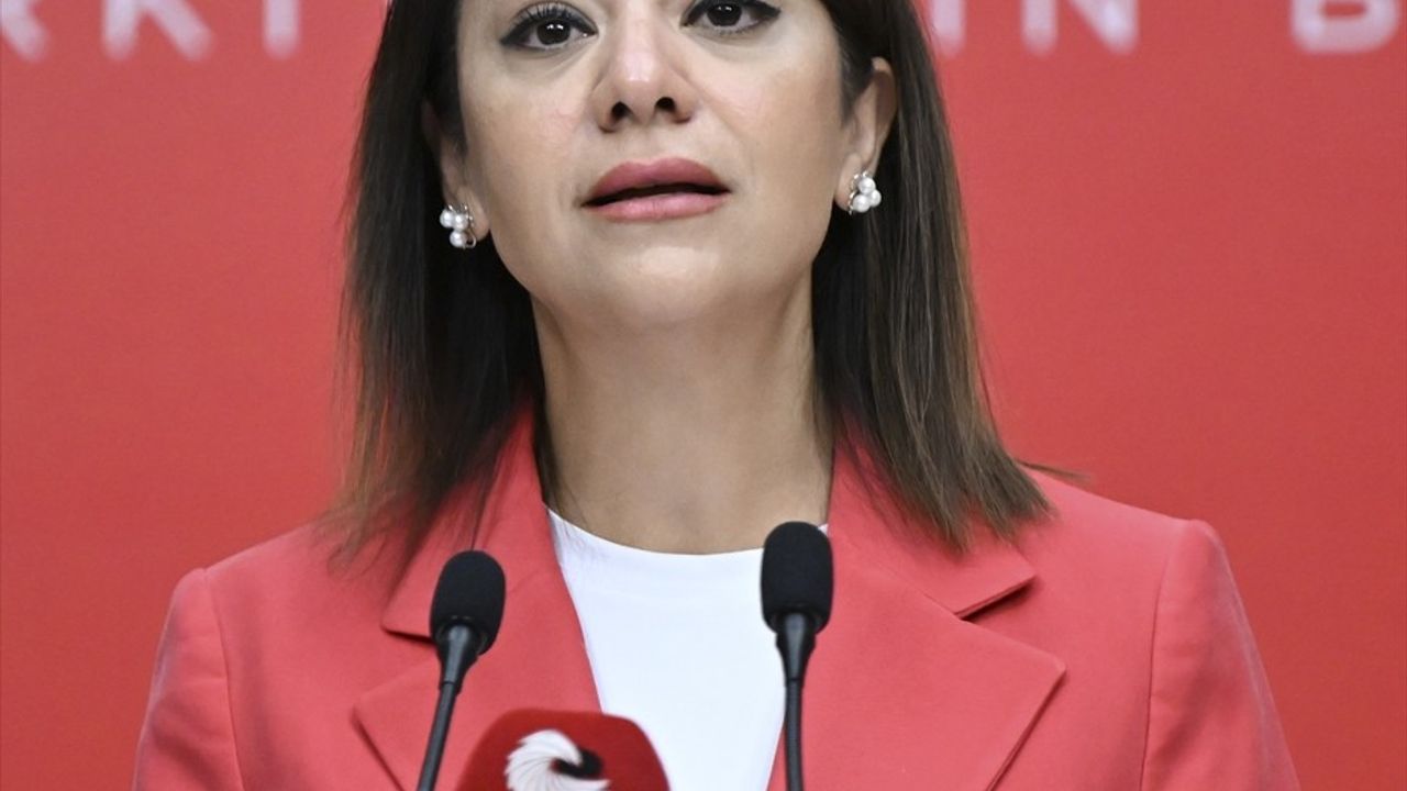 CHP'den Turizm Çalışanları İçin Emek Kürsüsü Açıklaması