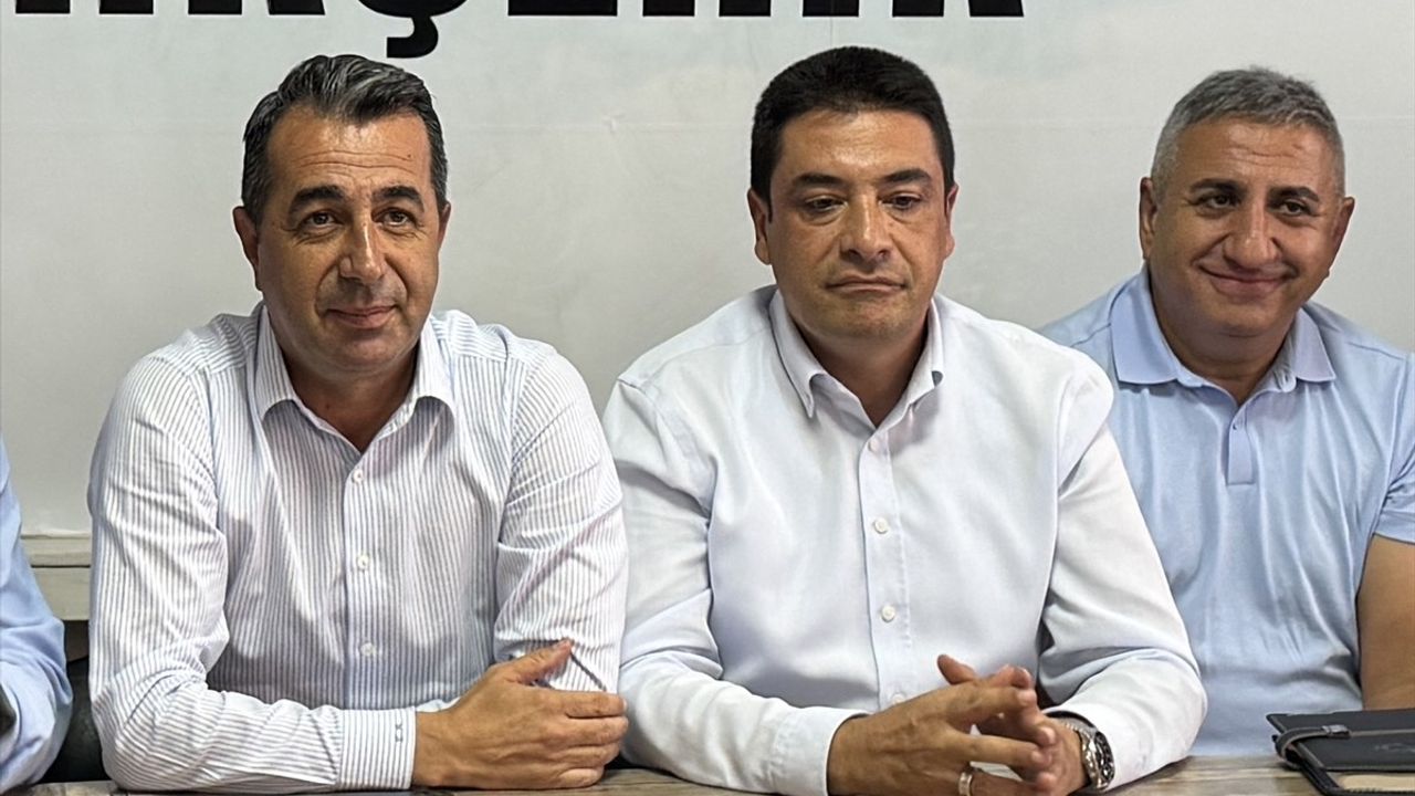 CHP Genel Başkan Yardımcı Erhan Adem Kırşehir'de Basın Toplantısı Düzenledi