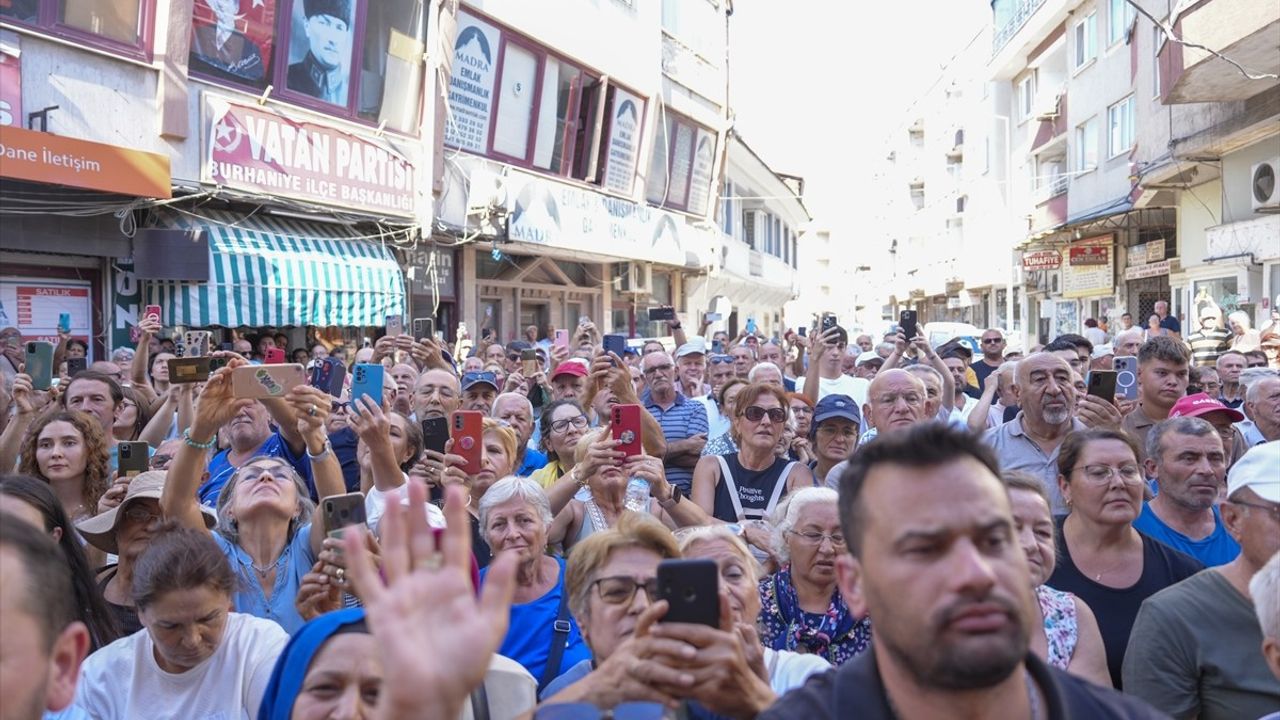 CHP Genel Başkanı Özgür Özel Balıkesir'de Profesyonel Ziyaretler Gerçekleştirdi