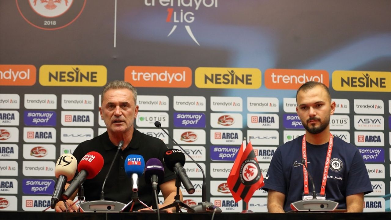 Çorum FK - Sarıyer Maçında Gerilim: Teknik Direktörlerin Açıklamaları
