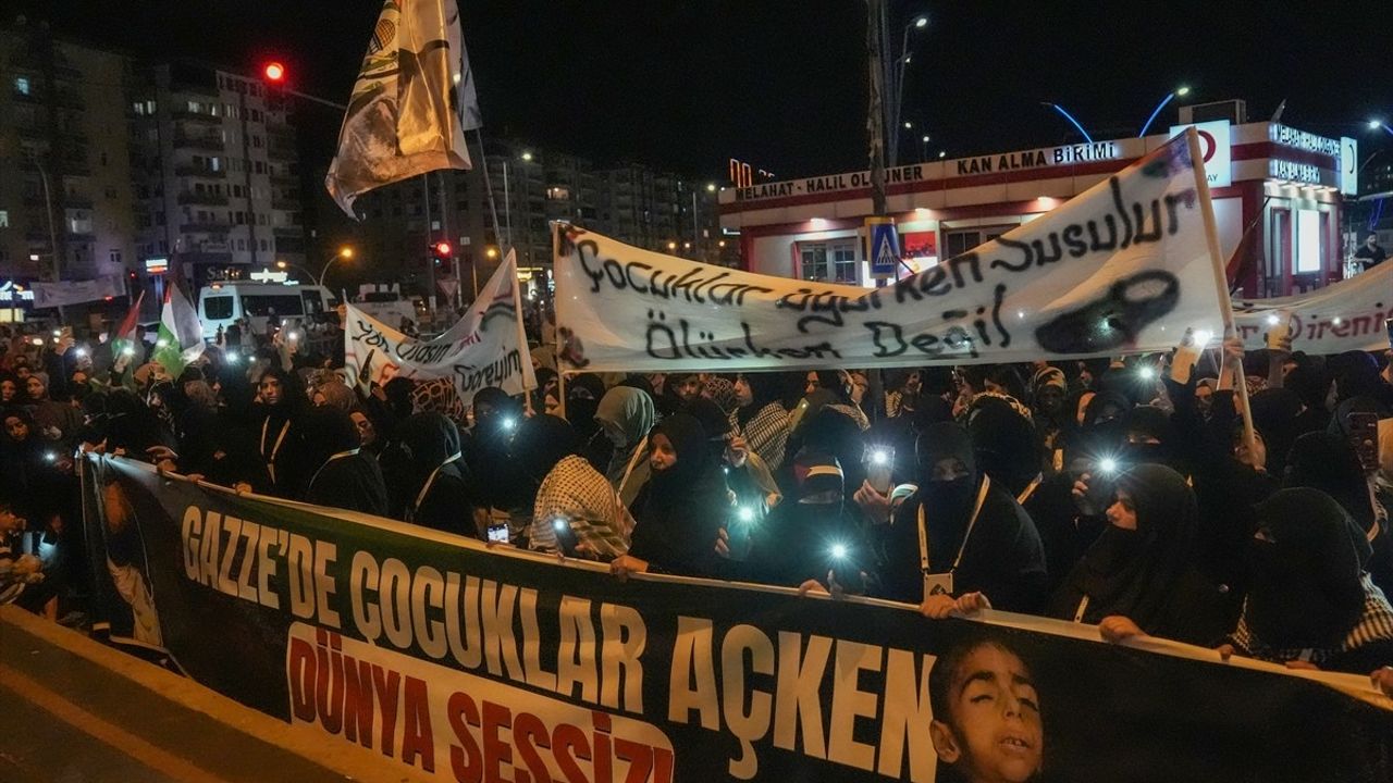 Diyarbakır'da Gazze'ye Destek Protestosu