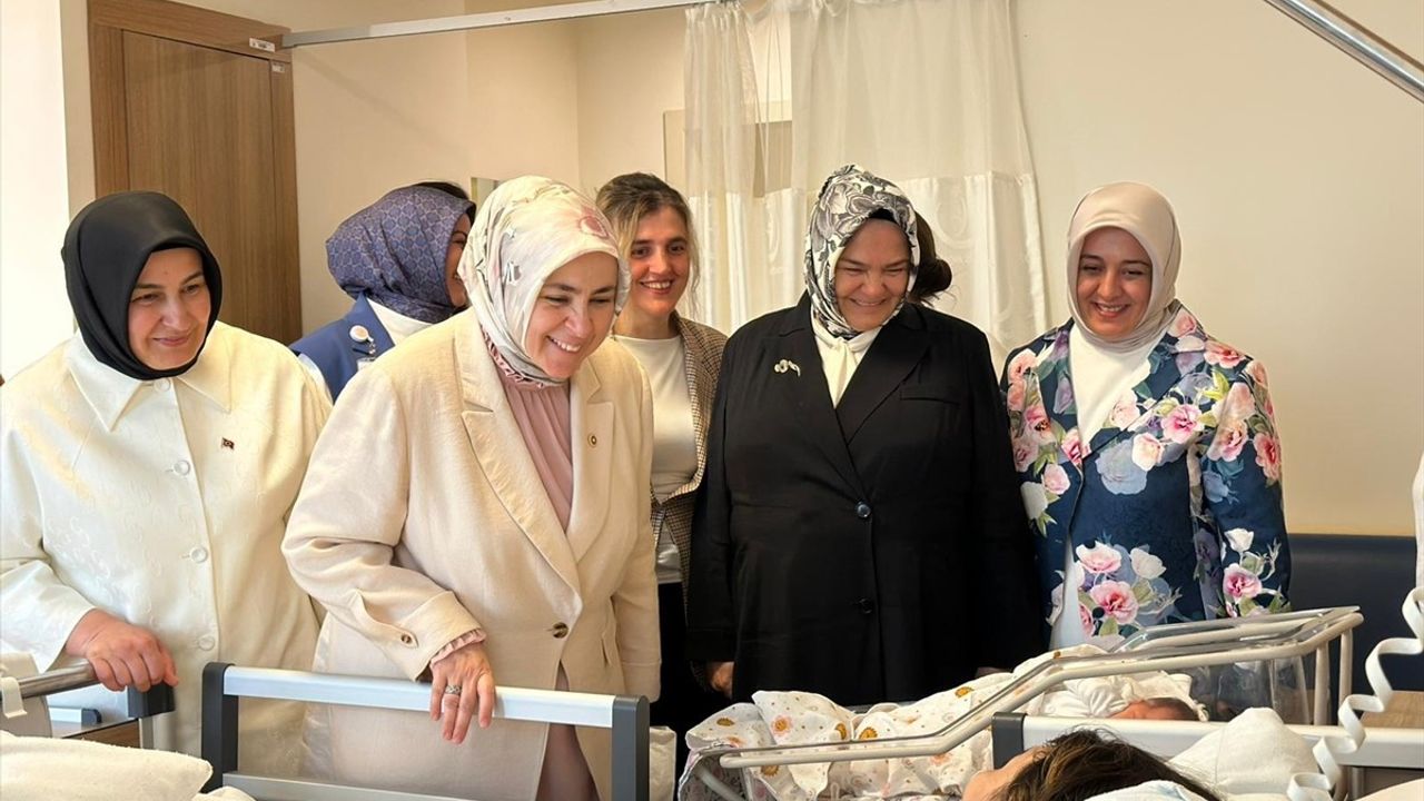 Dünya Emzirme Haftası'nda Annelerle Buluşma
