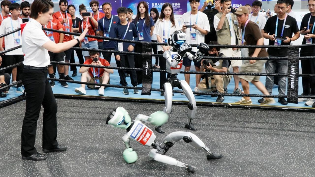 Dünya İnsansı Robot Oyunları Çin'de Sonlandı