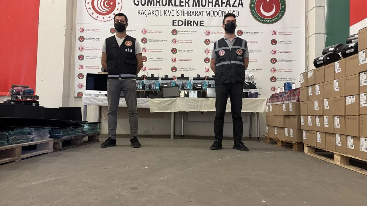 Edirne'de Kaçak Eşya Operasyonu: Gözaltılar ve Tutuklamalar