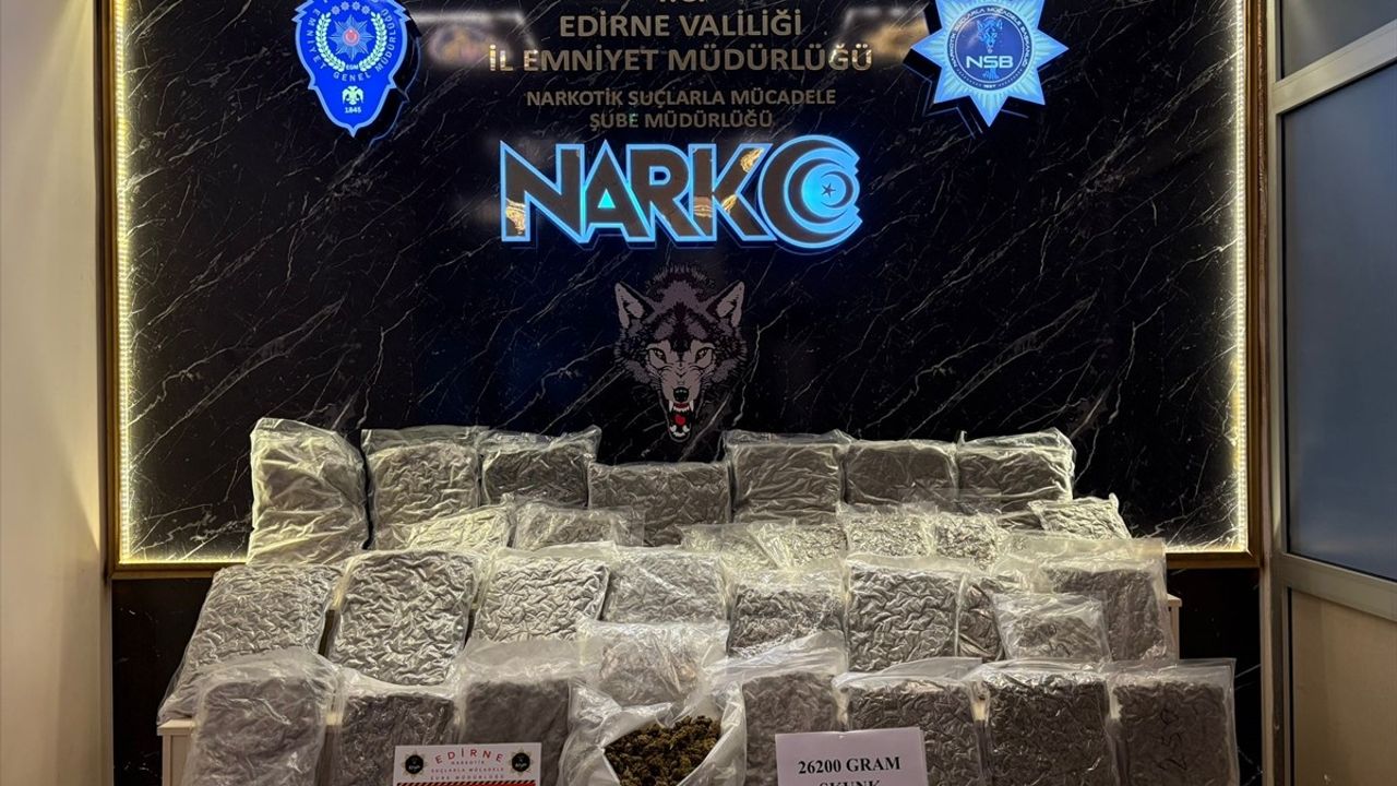 Edirne'de Uyuşturucu Operasyonu: 26 Kilo Sentetik Madde Ele Geçirildi