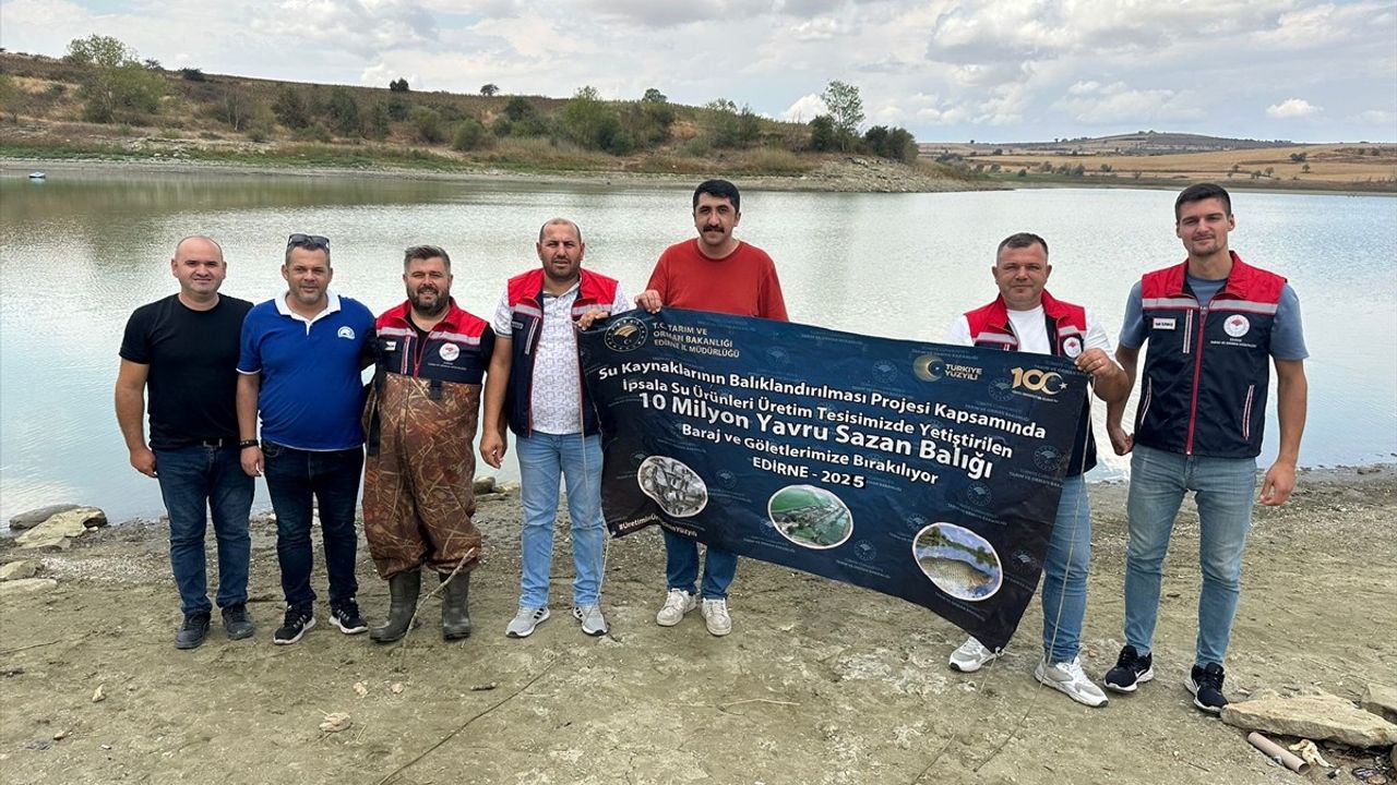 Edirne'den Tekirdağ'a Sazan Yavruları Salındı
