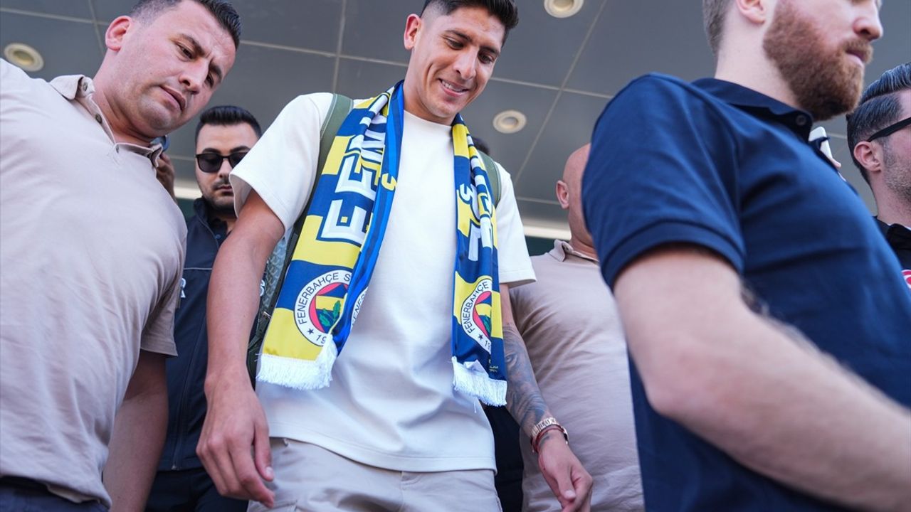 Edson Alvarez Fenerbahçe İçin İstanbul'da