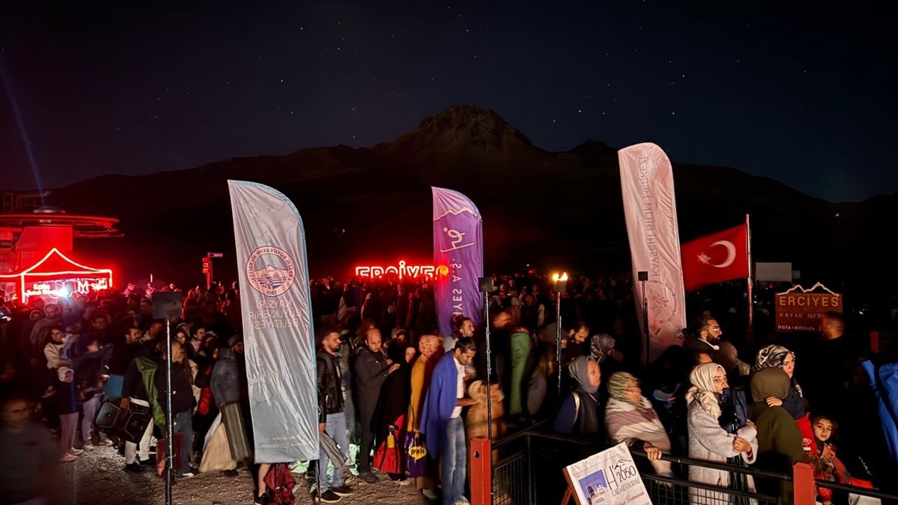 Erciyes'te Perseid Meteor Yağmuru Heyecanı