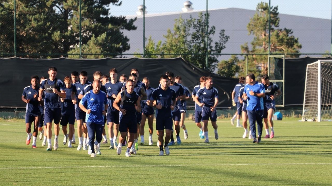 Erzurumspor FK Hedefini 3 Puan Olarak Belirledi