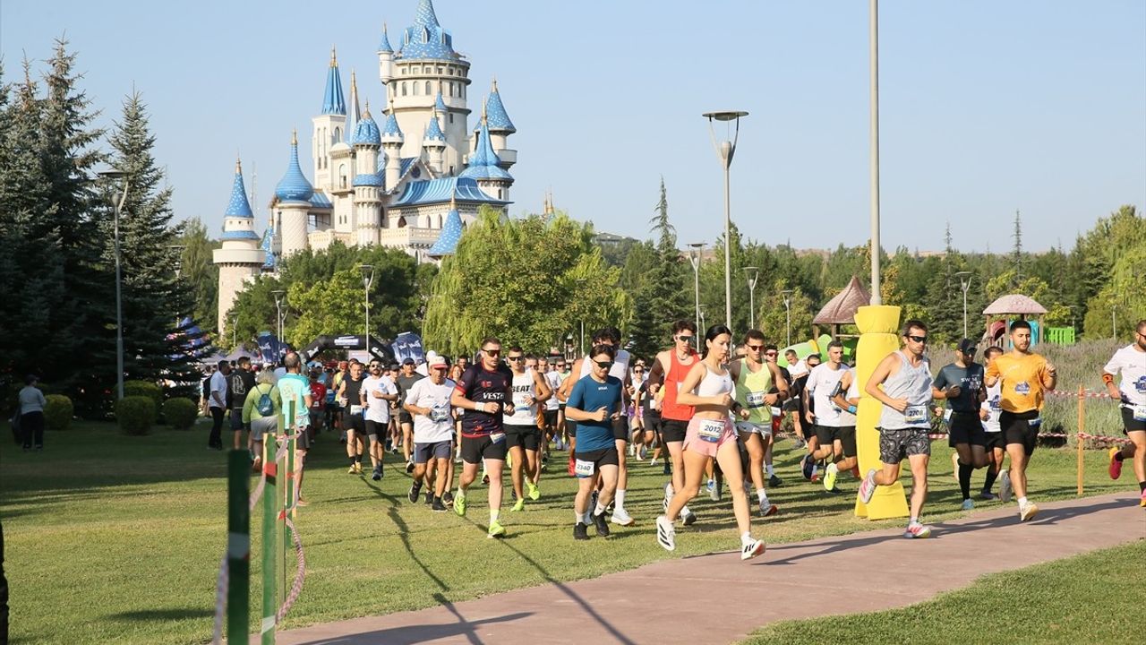 ETİ Lifalif 6. Uluslararası Eskişehir Yarı Maratonu Sona Erdi
