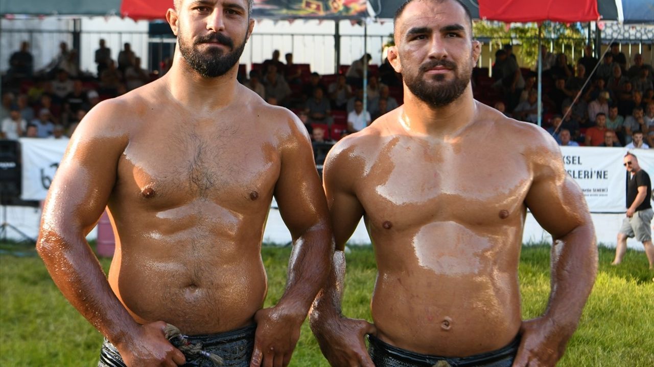 Feyzullah Aktürk 291. Tarihi Çardak Yağlı Pehlivan Güreşleri'nde Başpehlivan Oldu