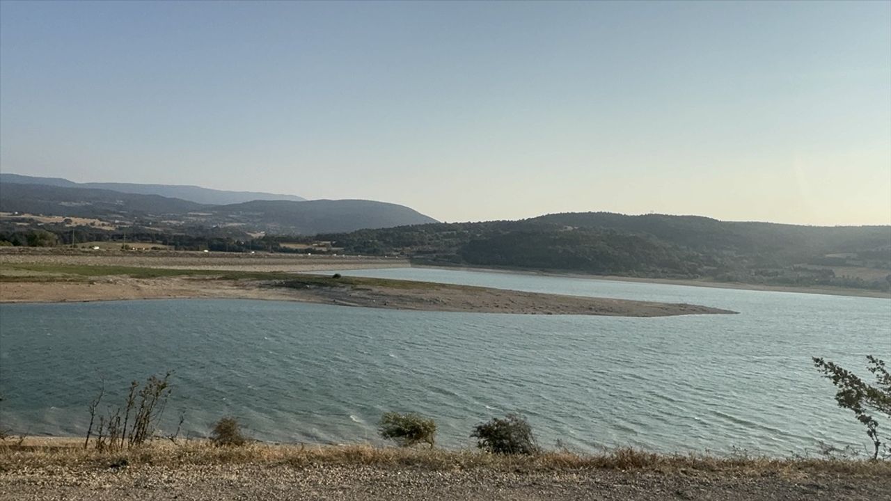Gölköy Baraj Gölü'nde Su Seviyesi Düşüyor